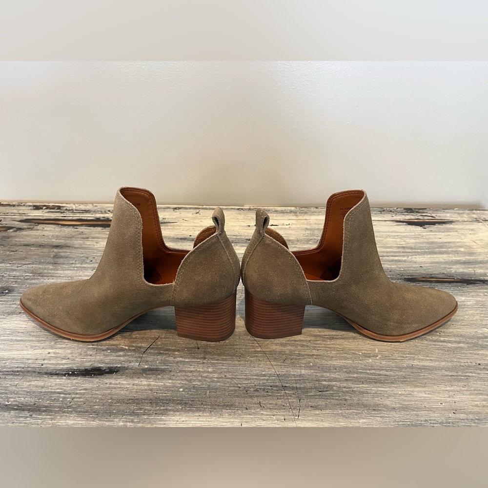 Lucky Brand Jorry Ankle Boots. Pre owned, great condition.